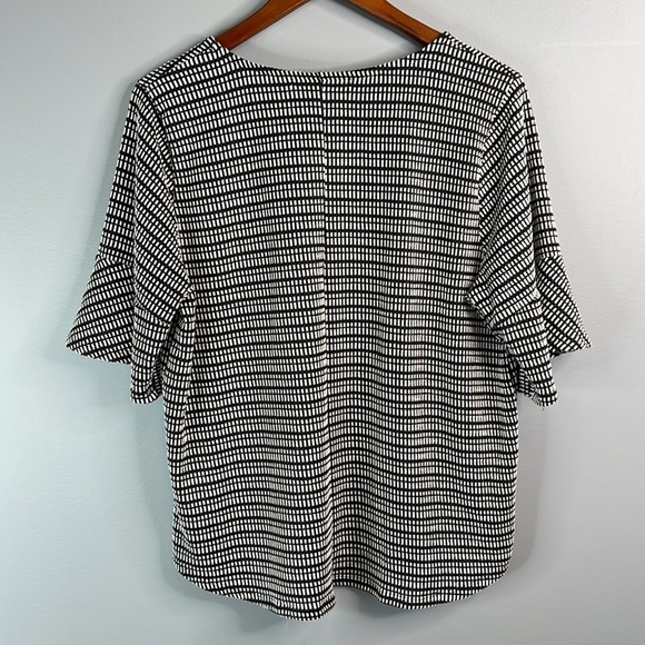 ✨Coin 1804 Black and White Gingham Blouse - Picture 6 of 10